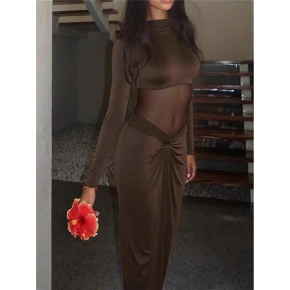 Long Sleeve Ruched Bodycon Dress - Picture 4 of 6